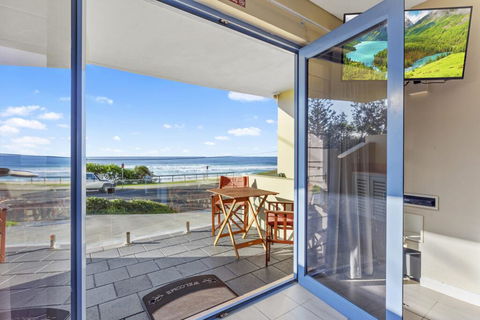 Aqua Shores Studio - St Kilda Accommodation 0