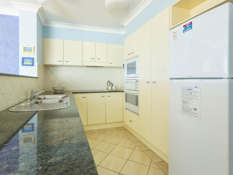 Aquarius Apartment 7 - St Kilda Accommodation 3