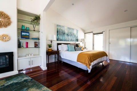Araluen Boutique Accommodation - St Kilda Accommodation 2