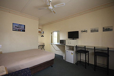 Aromet Motor Inn - St Kilda Accommodation 1