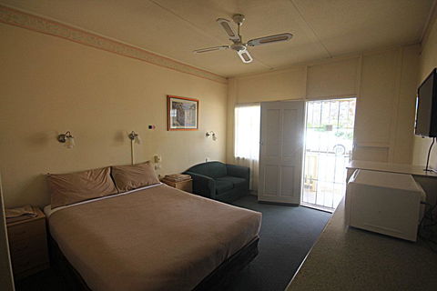 Aromet Motor Inn - St Kilda Accommodation 2