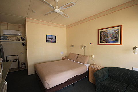 Aromet Motor Inn - St Kilda Accommodation 3