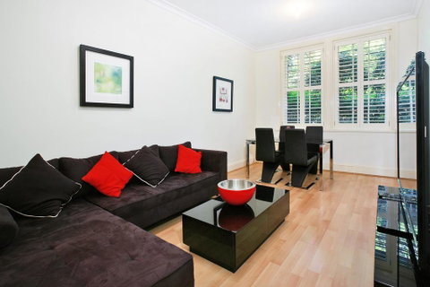 Art Deco In The Cul-de-Sac - Spacious Executive 1BR Potts Point Apartment In Quiet Cul-de-Sac - St Kilda Accommodation 0