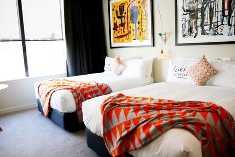 Art Series - The Larwill Studio - St Kilda Accommodation 1