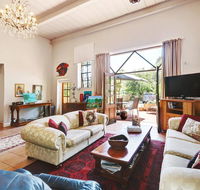 Arty Warehouse Apartment - stroll to South beach - St Kilda Accommodation