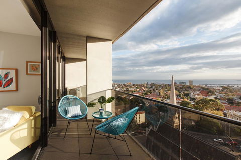 Ascent Apartment With Ocean Views By Ready Set Host - St Kilda Accommodation 1