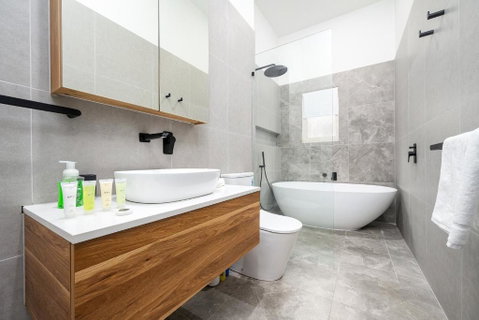 Luxurious House Near Flemington Racecourse - St Kilda Accommodation 1