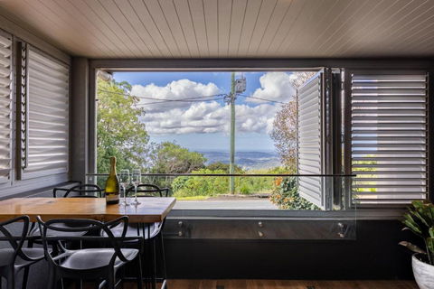 Luxury Hinterland Retreat - Family Suite With Hinterland And Ocean Views - St Kilda Accommodation 2