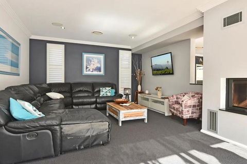 Luxury Mandalong Mansion With Pool & Spa - St Kilda Accommodation 1