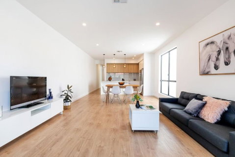 Luxury Private Ensuite Room Close To Airport,City, Genelg Beach - St Kilda Accommodation 3