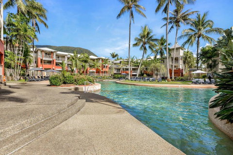 Mantra Amphora - St Kilda Accommodation 1