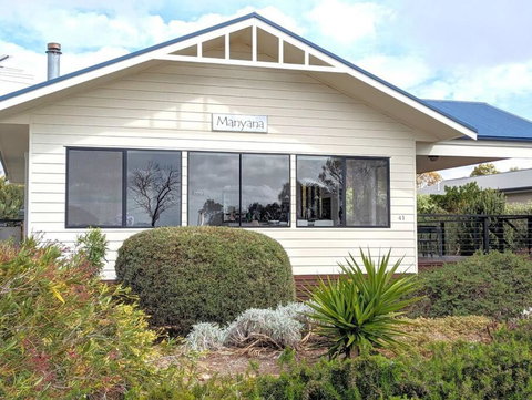 Manyana - St Kilda Accommodation 0