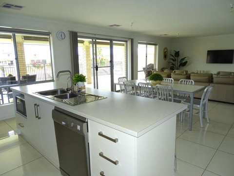 Marina Belle - St Kilda Accommodation 1
