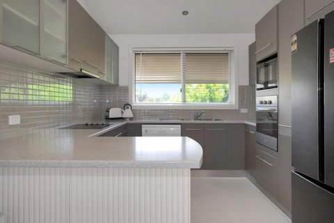 Meertraume - St Kilda Accommodation 3