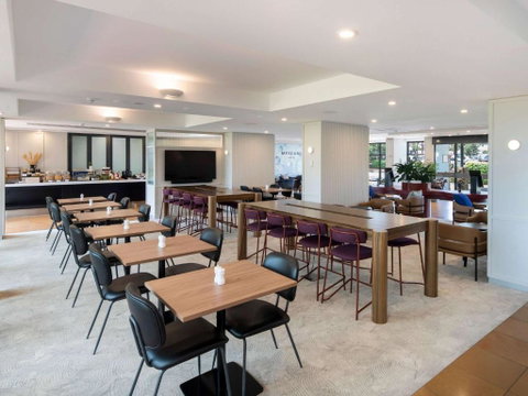 Mercure Sydney Blacktown - St Kilda Accommodation 1