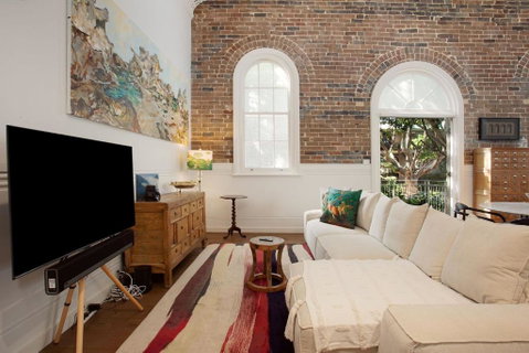 Mezzanine Magic, Bondi Junction - St Kilda Accommodation 2