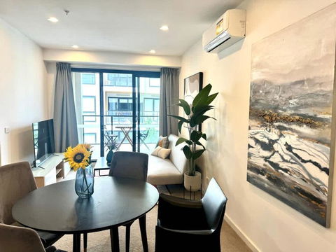 Modern 2BR Apt In Clayton Free Parking - St Kilda Accommodation 1