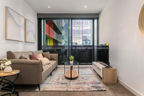 Modern 2BR Apt W City Views, Balcony & Wi-Fi - St Kilda Accommodation 0