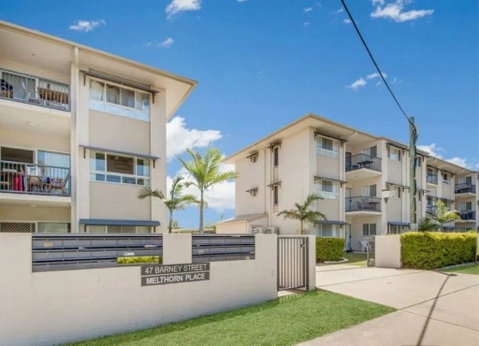 Modern Beach Apartment - St Kilda Accommodation 1