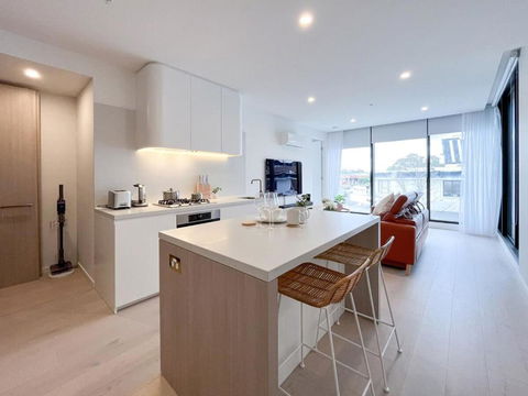 Modern Luxury 2B2B Sky Garden SmartTV - St Kilda Accommodation 2
