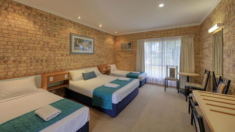 Mulga Country Motor Inn - St Kilda Accommodation 2