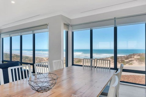Nauticus - 82 Surfers Parade Middleton - BYO Linen - St Kilda Accommodation 0