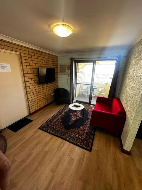 Ocean View Villas - St Kilda Accommodation 3
