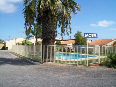Ocean View Villas - St Kilda Accommodation 2