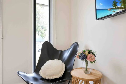 OG Spa Retreat- 3 Bedroom, Spa, Central, Aircon - St Kilda Accommodation 3