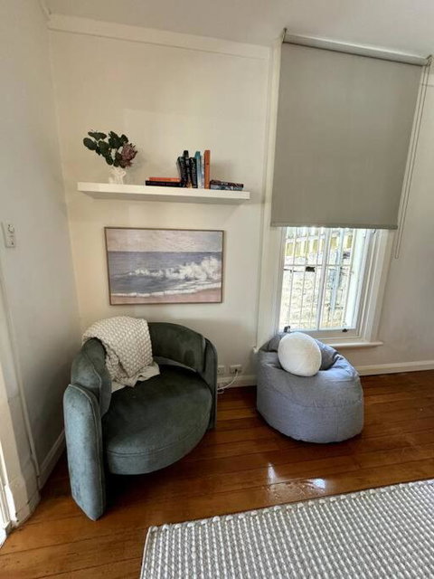 One Bed Apartment - Coogee Beach - St Kilda Accommodation 3