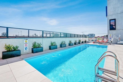 Ovation - New Footscray Apt W Parking & Pool - St Kilda Accommodation 1
