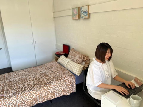 Ozi Village Cardigan - St Kilda Accommodation 2