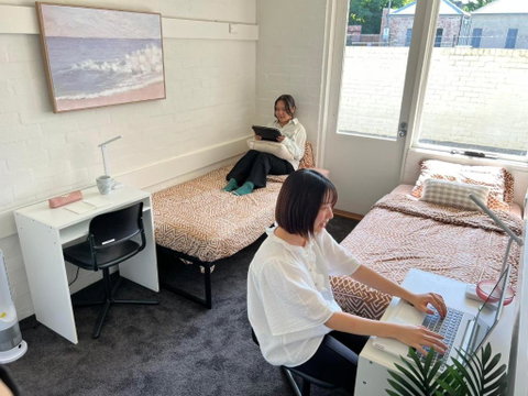 Ozi Village Cardigan - St Kilda Accommodation 0