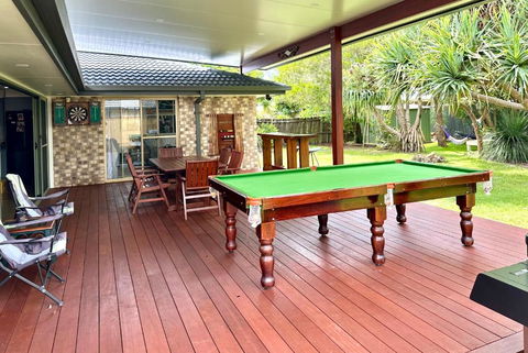 Pandanus Paradise. Newly Renovated 4 Bedroom Home - St Kilda Accommodation 1