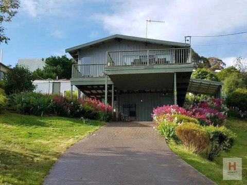 Panoramic Lake View - St Kilda Accommodation 2