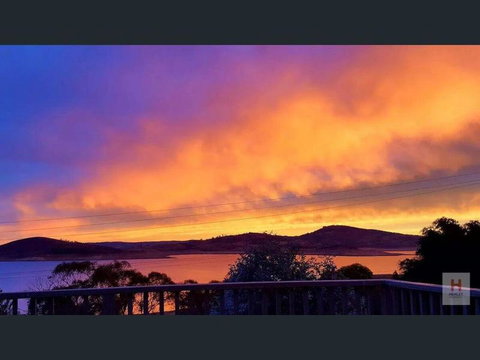 Panoramic Lake View - St Kilda Accommodation 0
