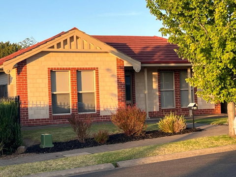 Park View Cottage - St Kilda Accommodation 0