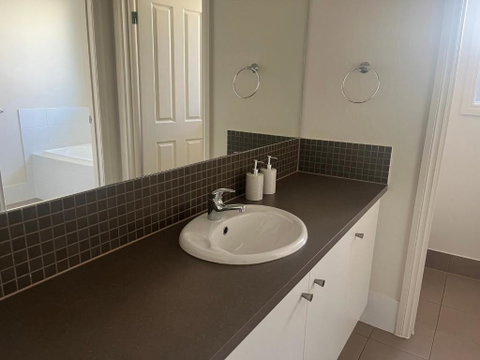 Park View Cottage - St Kilda Accommodation 1