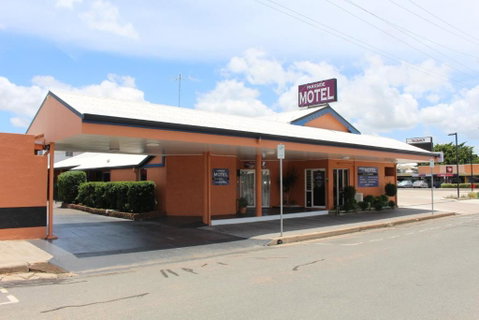 Parkside Motel Ayr - St Kilda Accommodation 0
