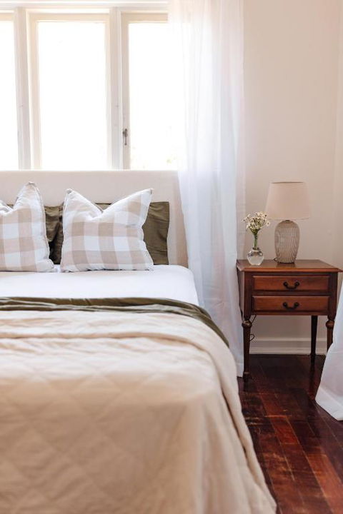 Pet Friendly Family Home In Bluff Point - St Kilda Accommodation 3