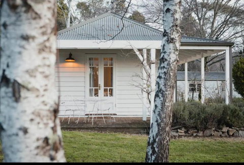 Peony Farm Pink Cottage - St Kilda Accommodation 0
