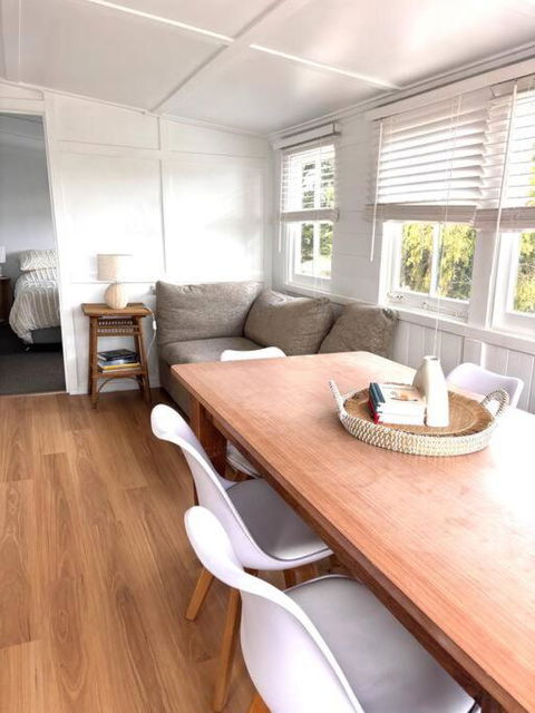 Pine Cottage - St Kilda Accommodation 1