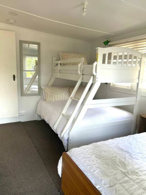 Pine Cottage - St Kilda Accommodation 3