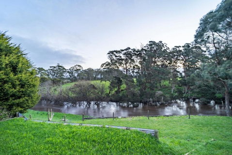 Platypus Waters B&B - St Kilda Accommodation 3