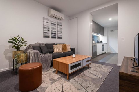 Pleasant &bright 2br2ba Apt Footscray Pool - St Kilda Accommodation 0