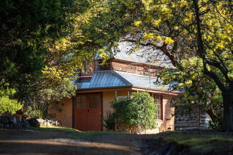 Poets Ode Featuring The Donkey Shed Theatre - St Kilda Accommodation 0