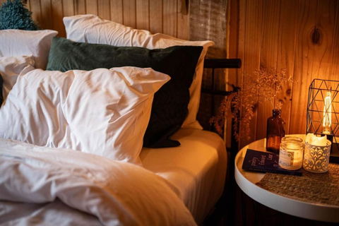 Poets Ode Featuring The Donkey Shed Theatre - St Kilda Accommodation 3