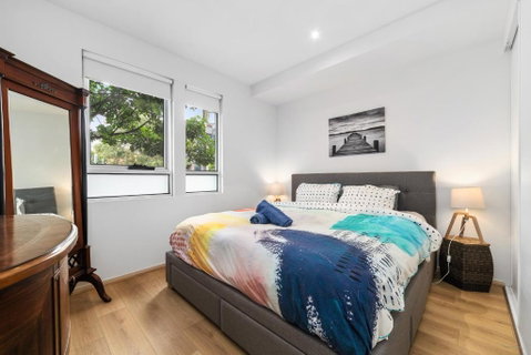 Port Melbourne Dog Beach Stays - St Kilda Accommodation 3