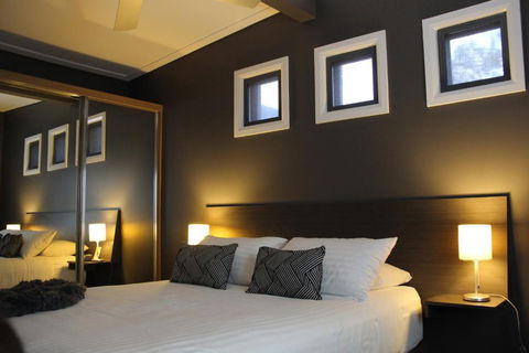 Portman House - St Kilda Accommodation 2