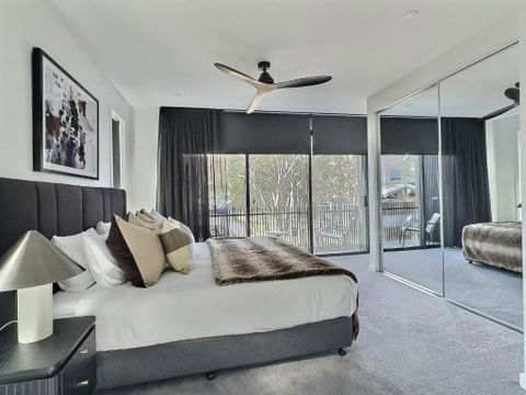 RAM, Alpine Getaways - St Kilda Accommodation 3